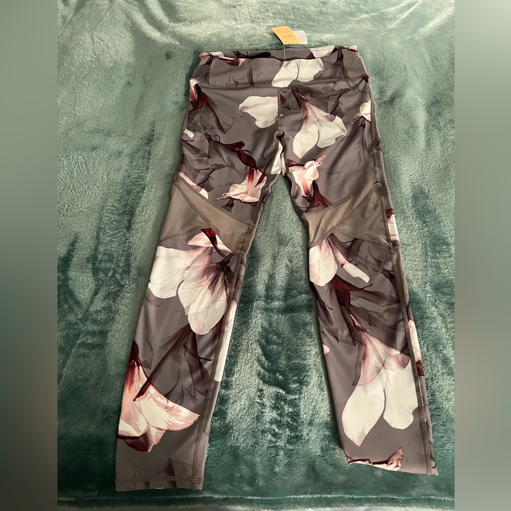 Fabletics “Rita” leggings size L